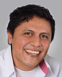 Adolfo Arias - Consultant